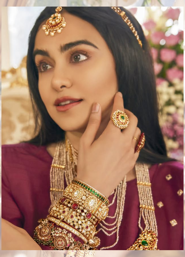 Adah_20sharma3.jpg 4