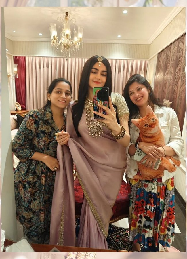 Adah_20sharma8.jpg 9