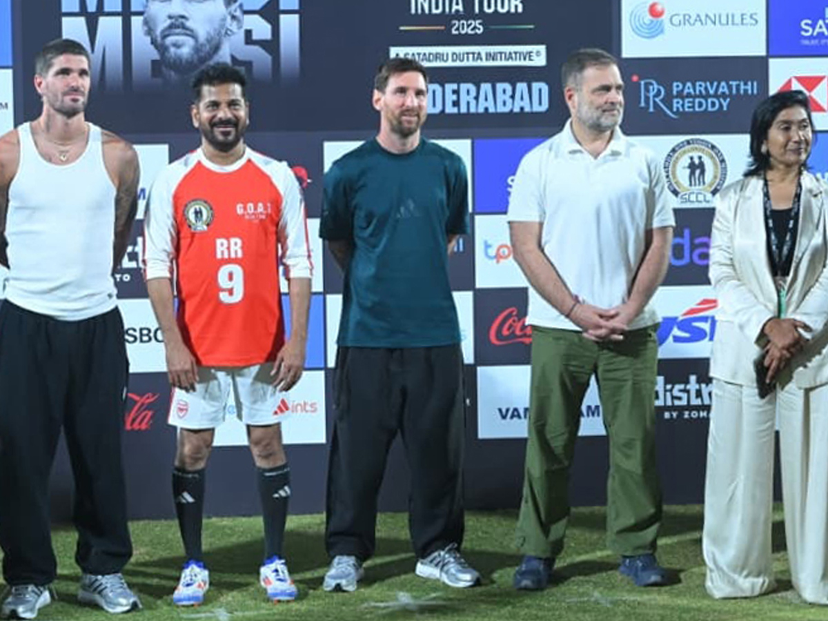 Messi_20at_20Uppal10.jpg 11