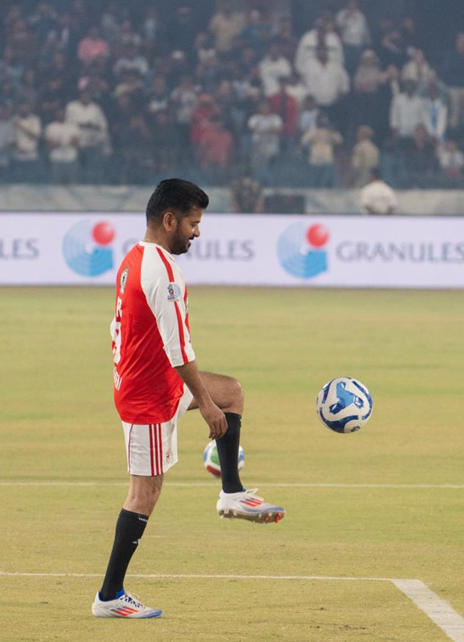 Messi_20at_20Uppal3.jpg 4