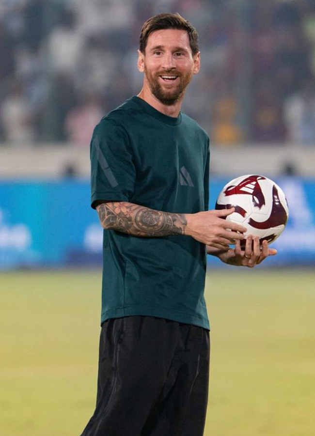 Messi_20at_20Uppal4.jpg 5