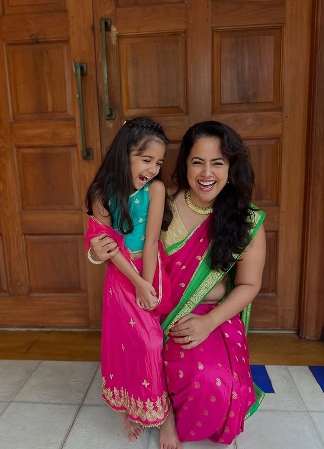 Sameera_20reddy_20birthday10.jpg 11