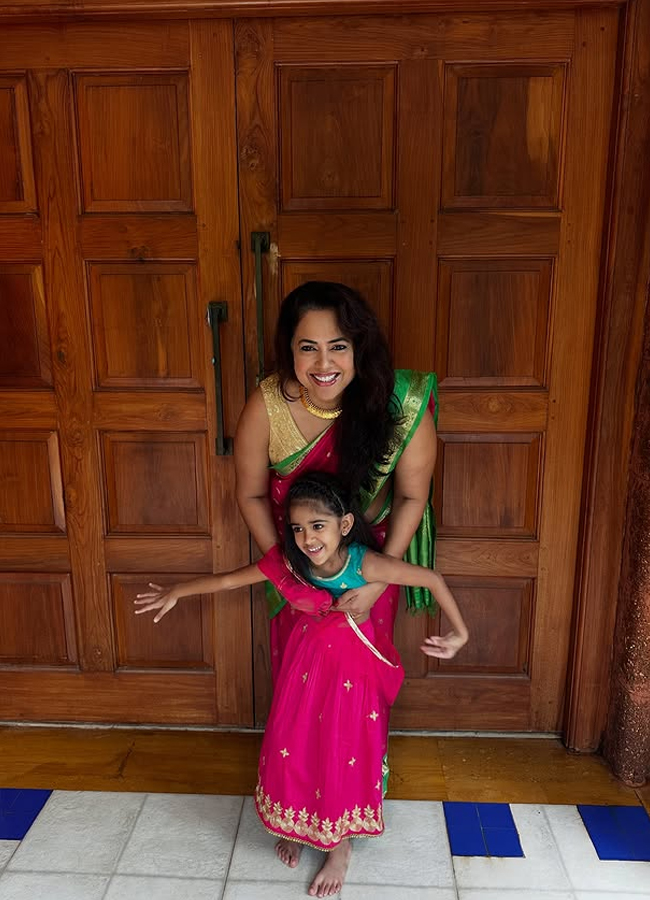 Sameera_20reddy_20birthday6.jpg 7