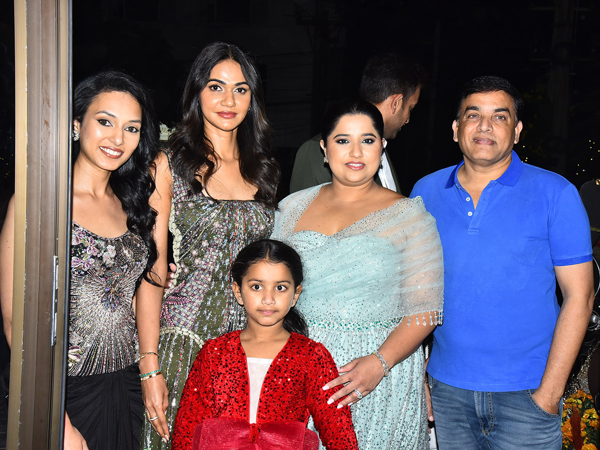 Allu_20Sneha_20Reddy_20Attends_20the_20Opening_20Ceremony_20of_20Hanshitha_20Reddy_20makeup_20studio__20_281_29.jpg 1