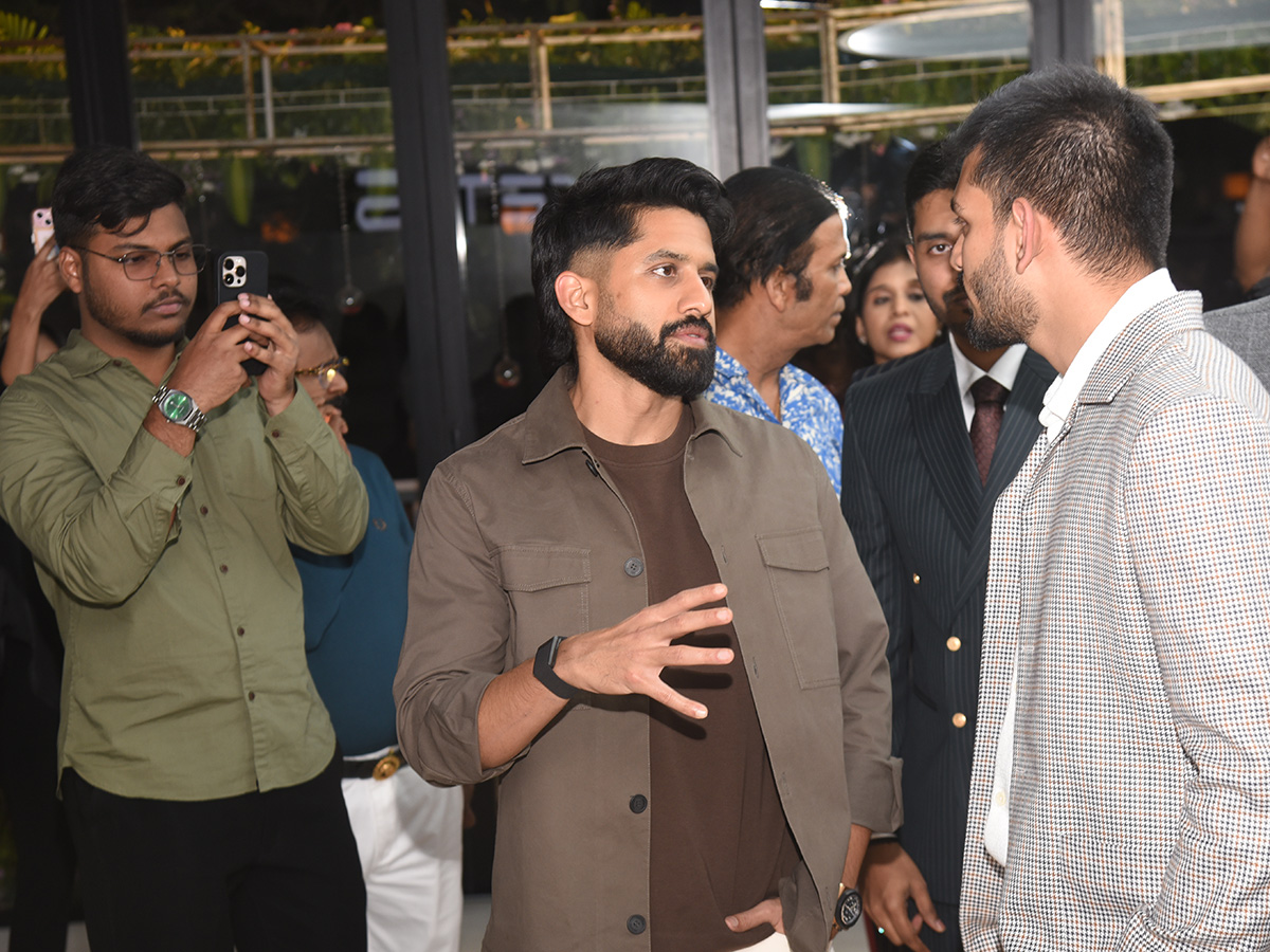 Naga_20Chaitanya_20at_20a_20luxury_20interior_20designer_20studio__20_281_29.jpg 1