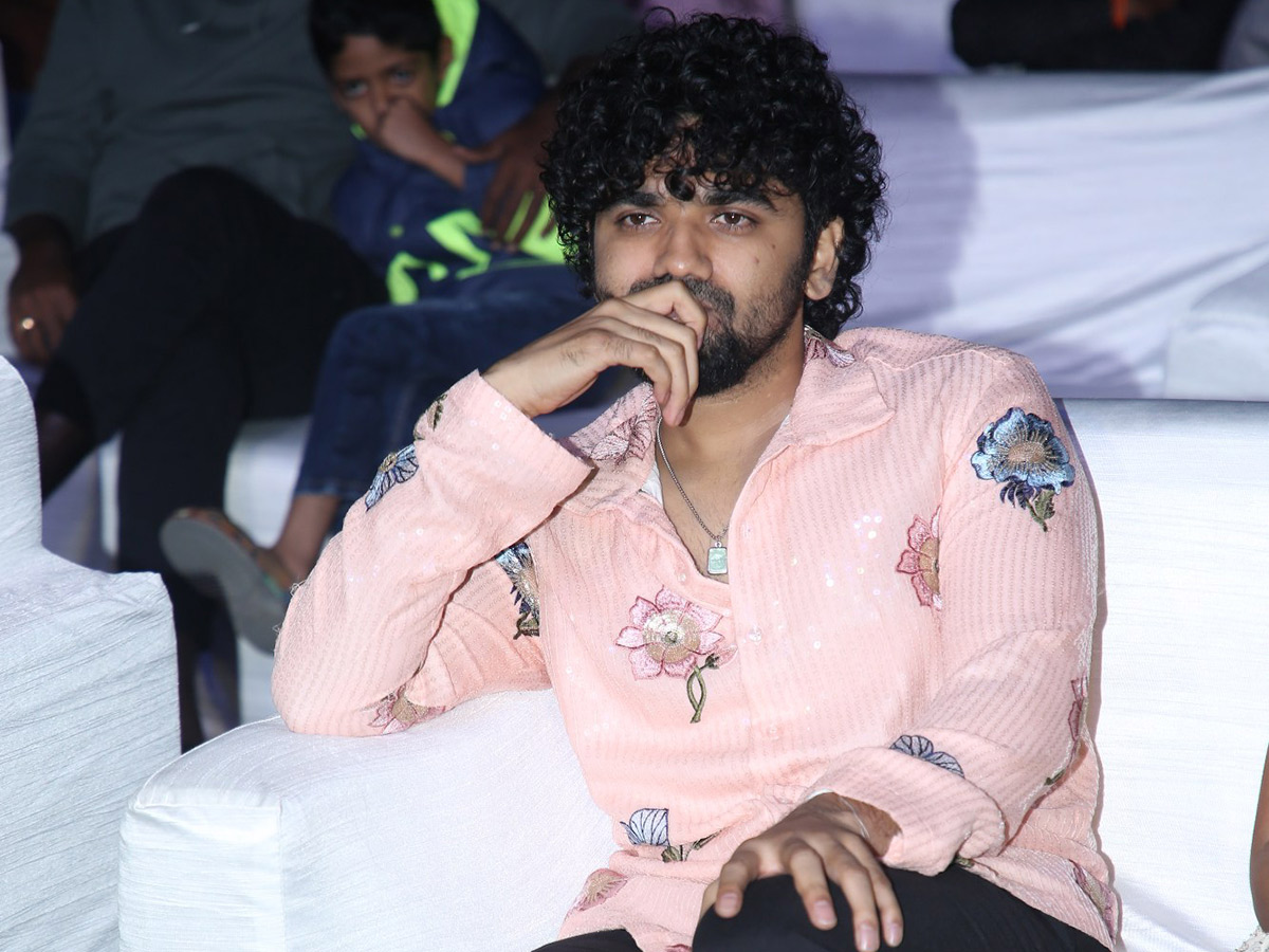 Patang_20Movie_20Trailer_20Launch_20Event_20Photos__20_2810_29.jpg 10