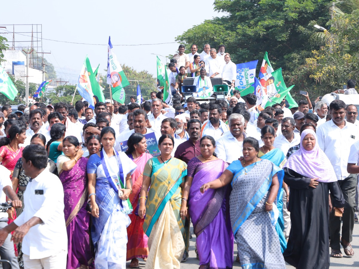 YSRCP_20rally11.jpg 30
