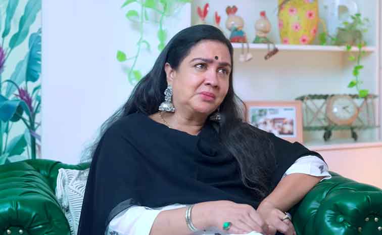 urvashi.jpg