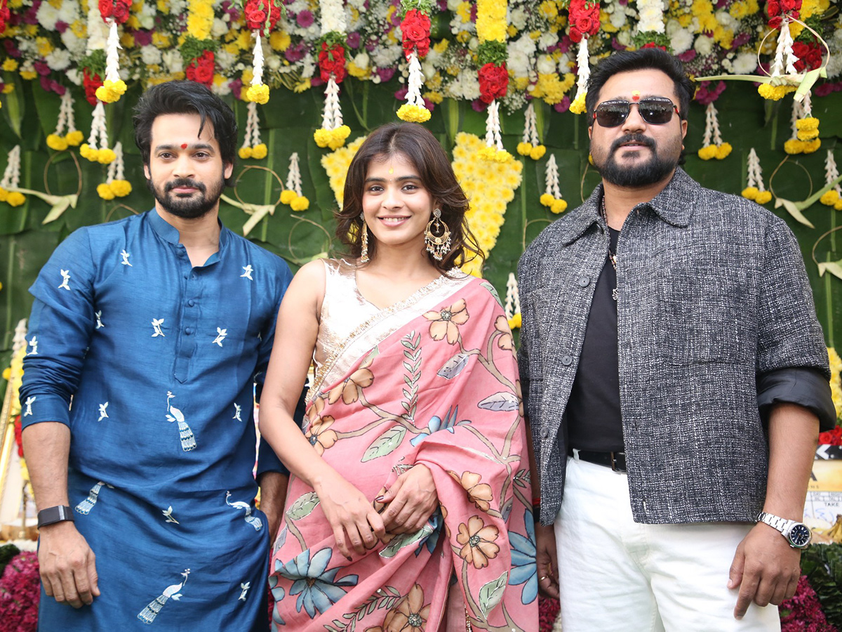 Bobby_20Simha_20New_20Movie_20Grand_20Opening_20Pooja_20Ceremony__20_282_29.jpg 2