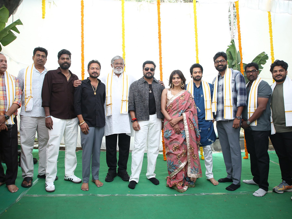Bobby_20Simha_20New_20Movie_20Grand_20Opening_20Pooja_20Ceremony__20_287_29.jpg 7