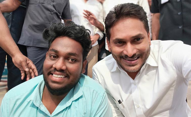 Jagan_Selfie_Gopal.jpg