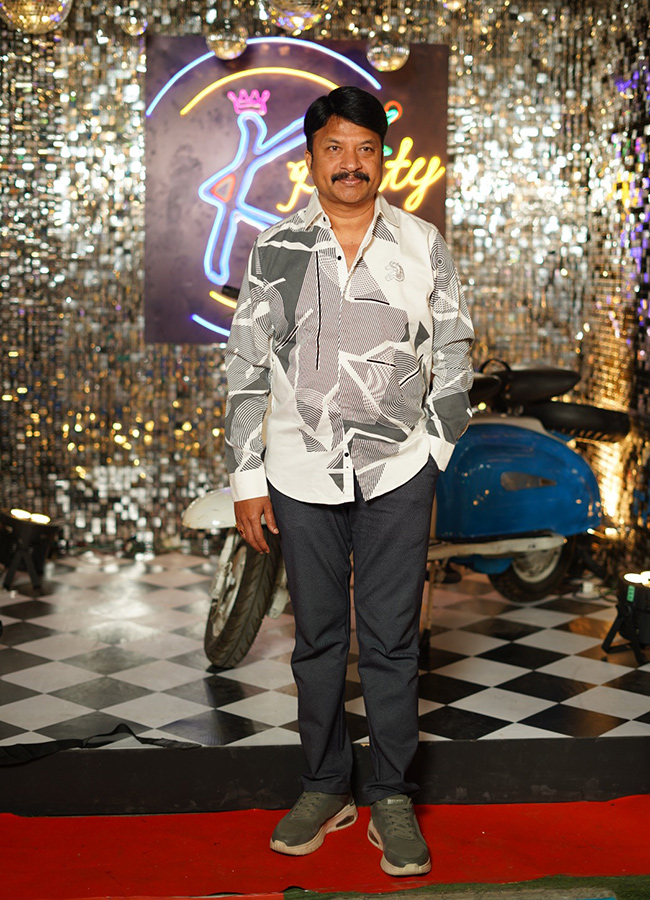 Retro_20Edition_20Style_20Theme_20Party_20and_20Fashion_20Show_20Celebrities_20Dazzle__20_2814_29.jpg 14