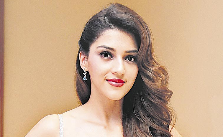 Mehreen-Pirzada.jpg