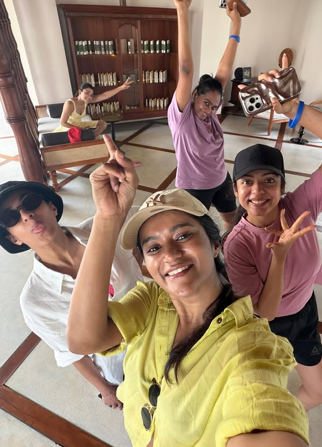 Rashmika15.jpg 16