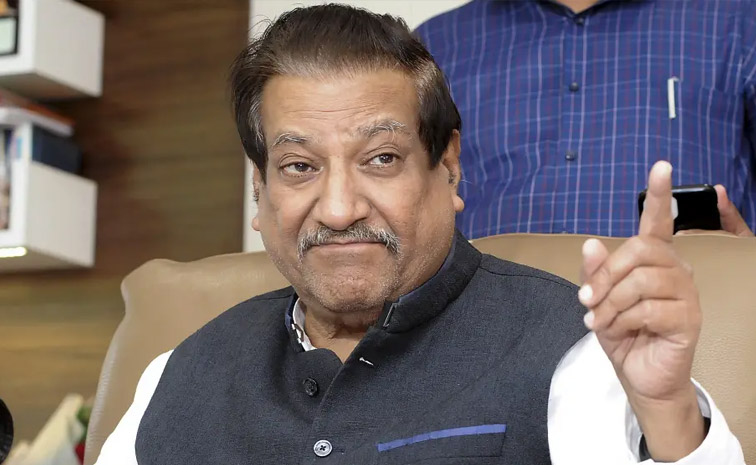 chavan.jpg