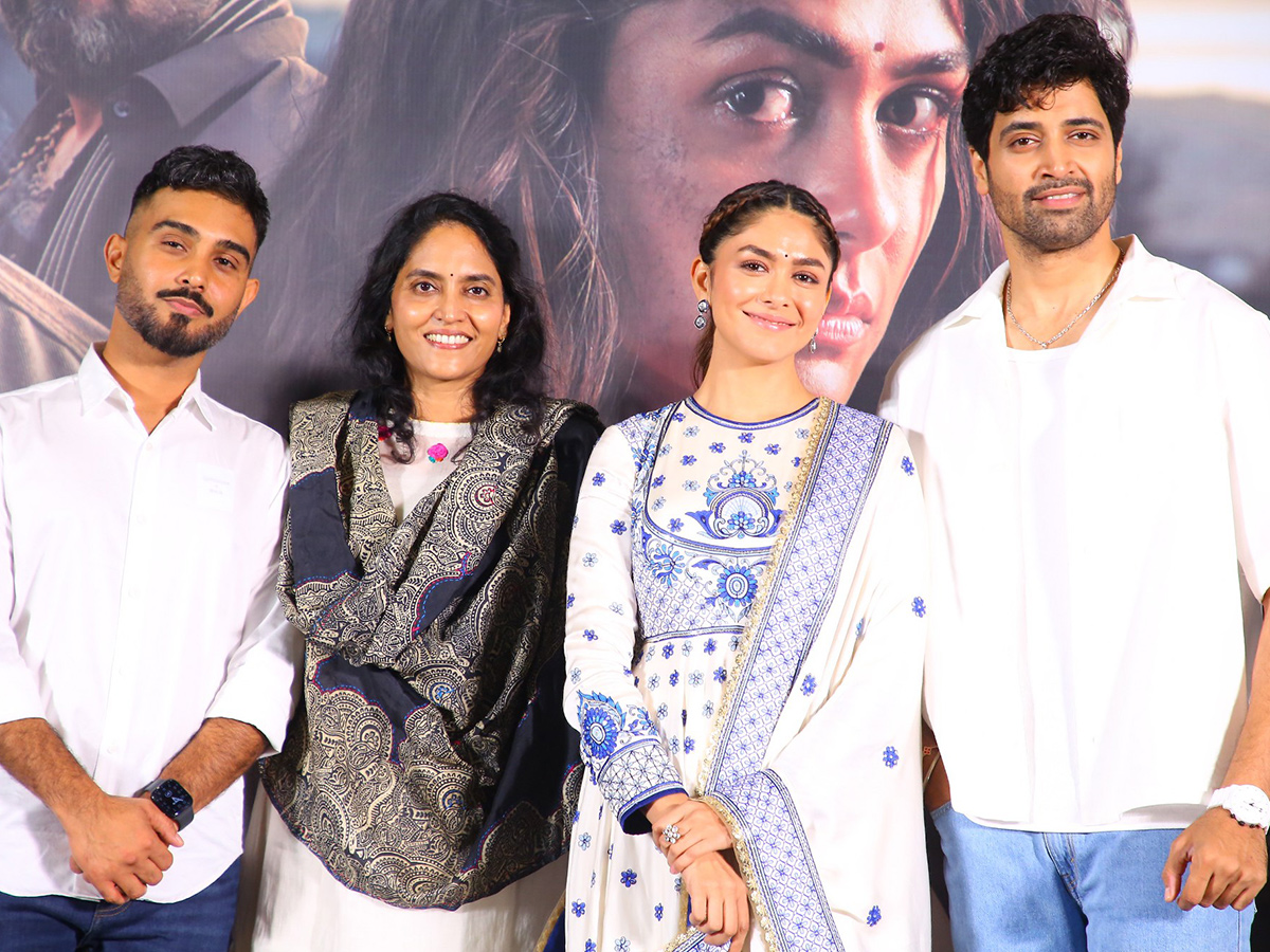 Adivi_20Sesh_20_20Dacoit_20Movie_20Teaser_20Launch_20Event_20Photos__20_2812_29.jpg 12