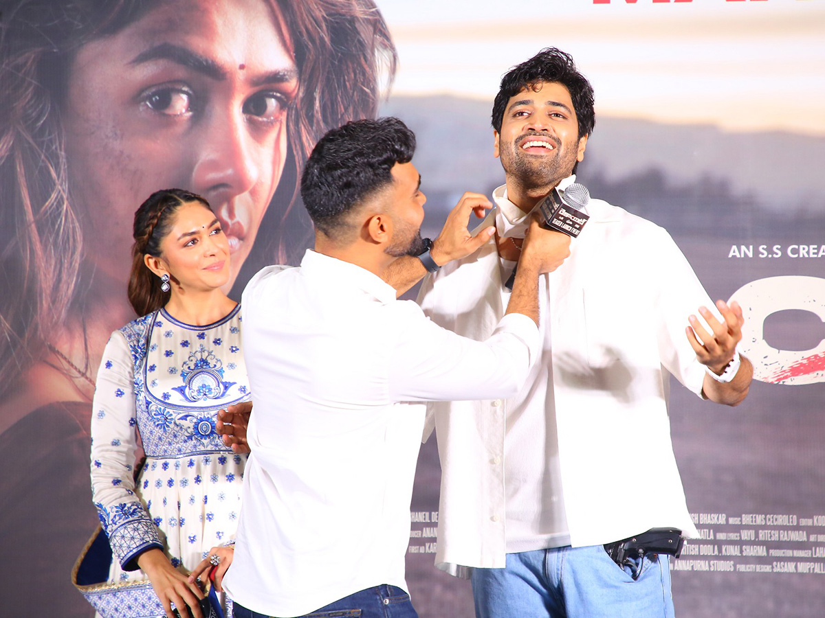 Adivi_20Sesh_20_20Dacoit_20Movie_20Teaser_20Launch_20Event_20Photos__20_283_29.jpg 3
