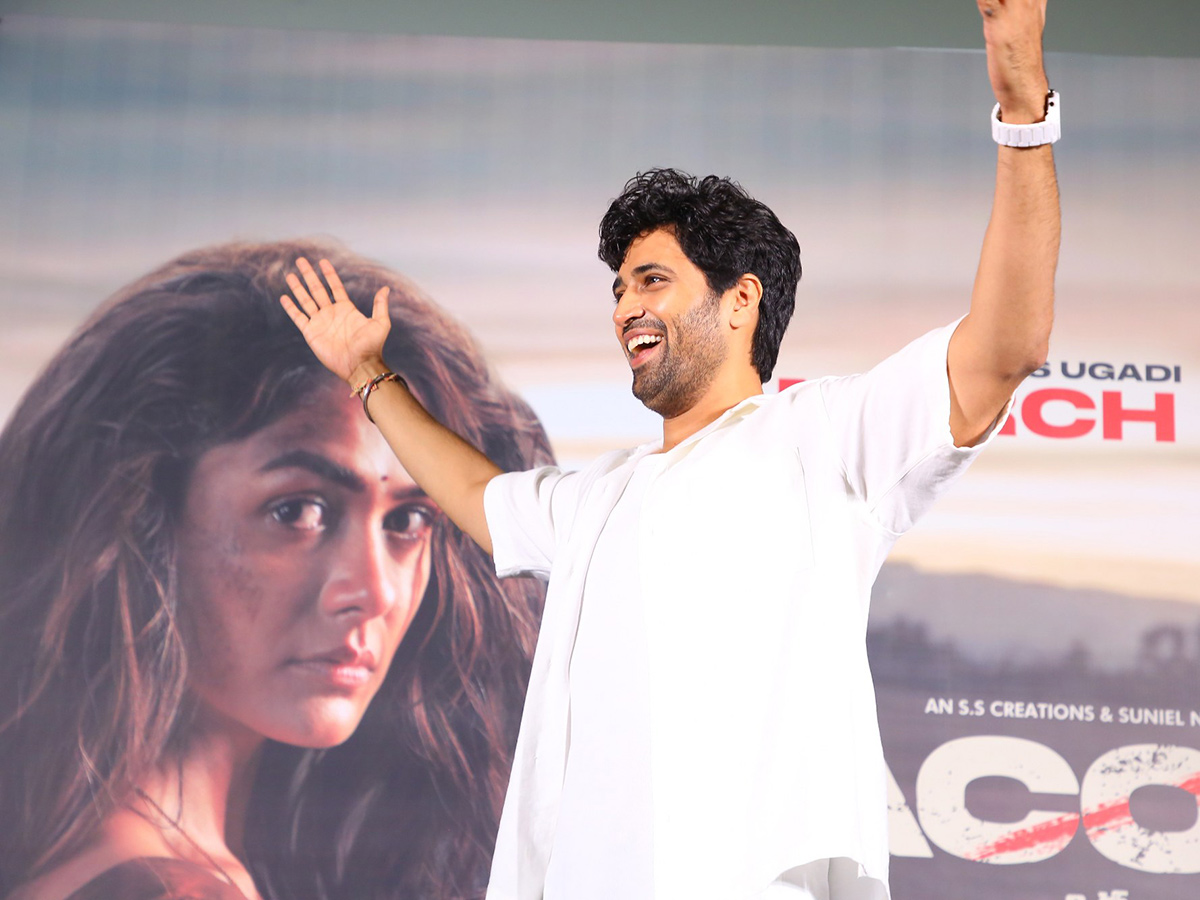 Adivi_20Sesh_20_20Dacoit_20Movie_20Teaser_20Launch_20Event_20Photos__20_288_29.jpg 8