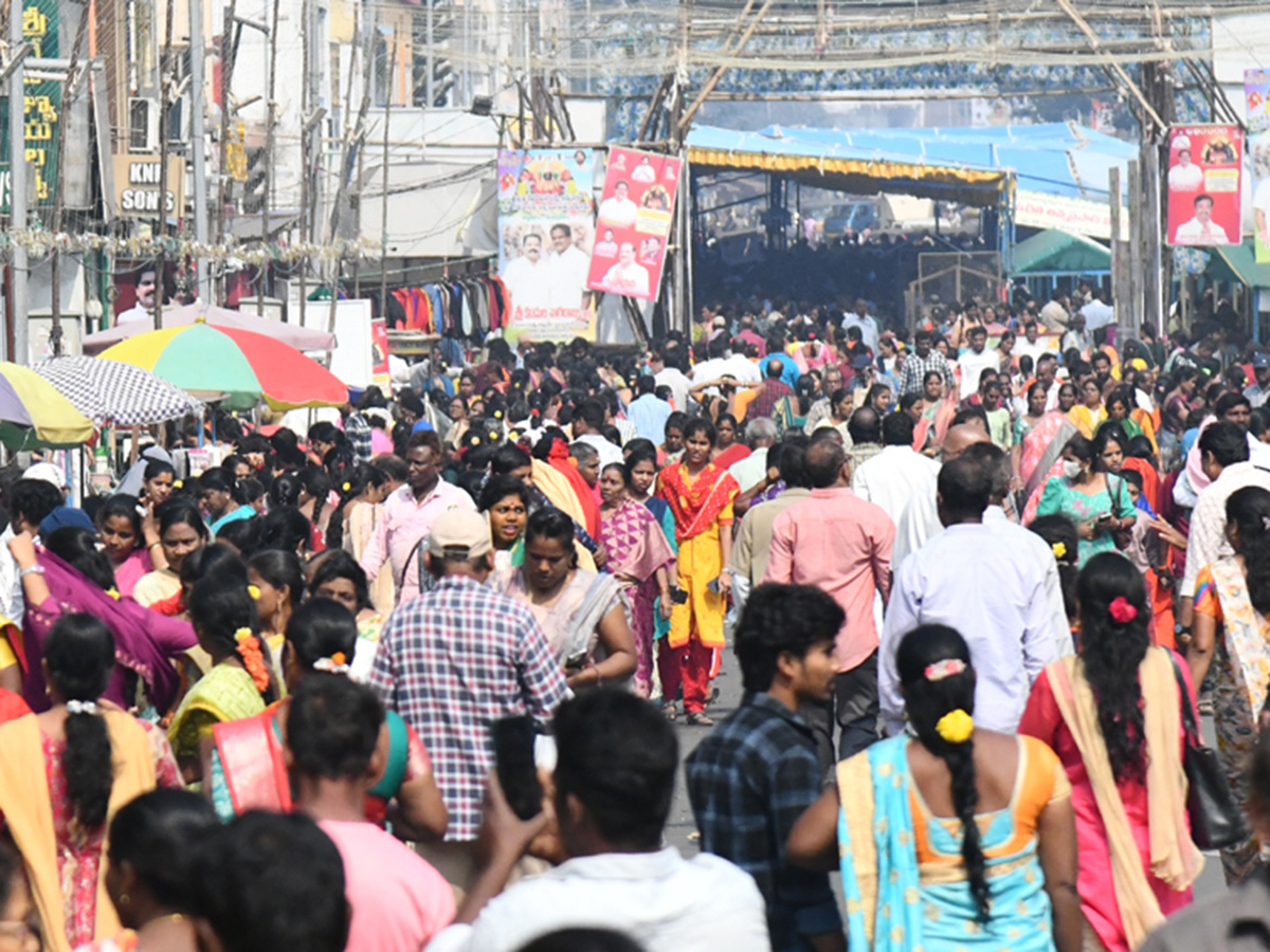 Sri_20Kanaka_20Mahalakshmi_20Ammavari_20Margashira_20Masotsavams__20_2815_29.jpg 15