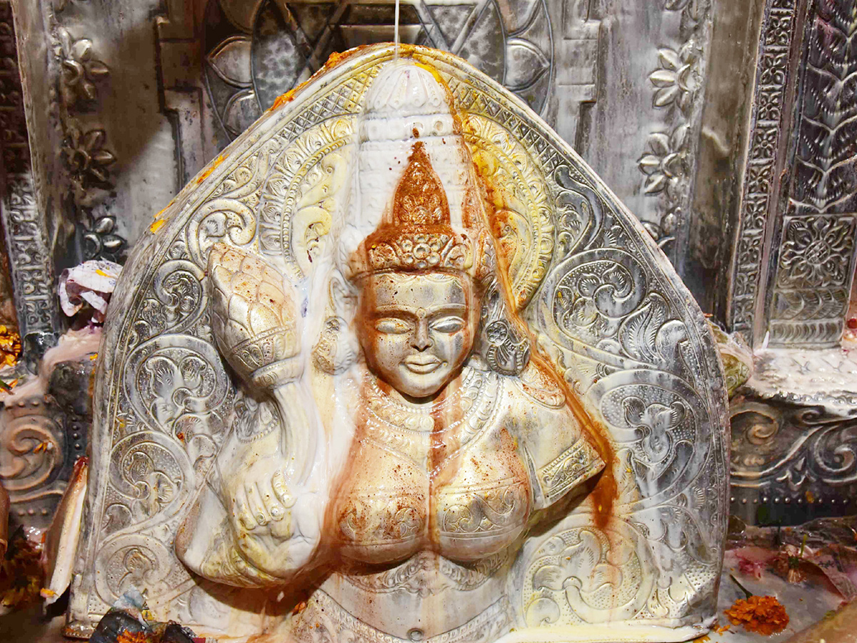 Sri_20Kanaka_20Mahalakshmi_20Ammavari_20Margashira_20Masotsavams__20_285_29.jpg 5
