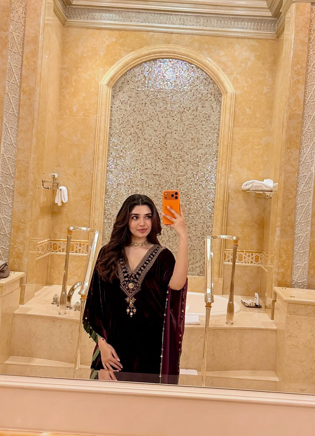 Krithi_20shetty14.jpg 15