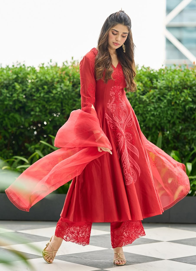 Krithi_20shetty17.jpg 18