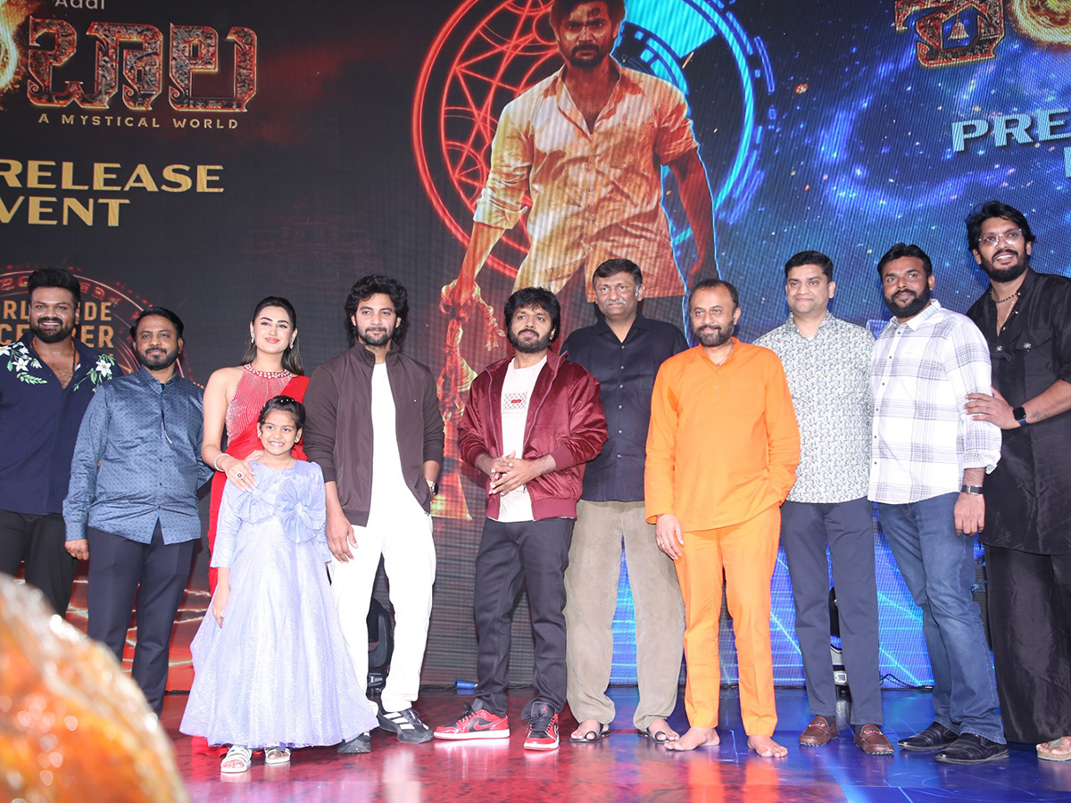 Aadi_20Sai_20Kumar_20_20Shambhala_20Movie_20Pre_20Release_20Event_20Photos__20_289_29.jpg 9