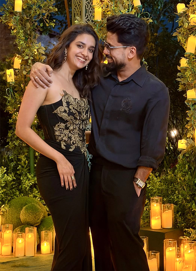Actress_20Keerthy_20Suresh_20And_20Nani_20Wife_20Dance_20Viral_20Photos_3.jpg 3