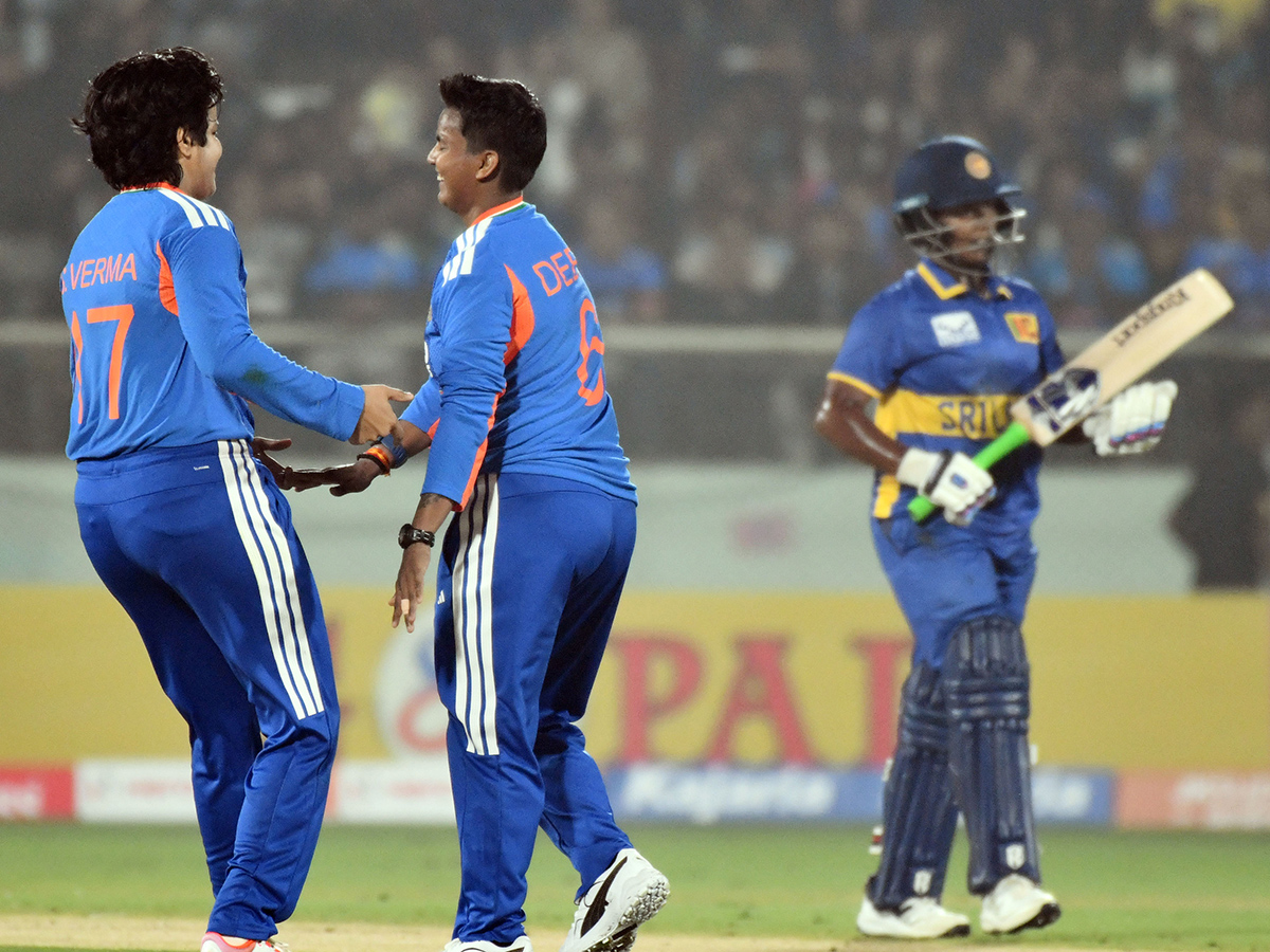 First_20Women_20T20I_20cricket_20match_20between_20India_20and_20Sri_20Lanka_20in_20Visakhapatnam__20_288_29.jpg 8
