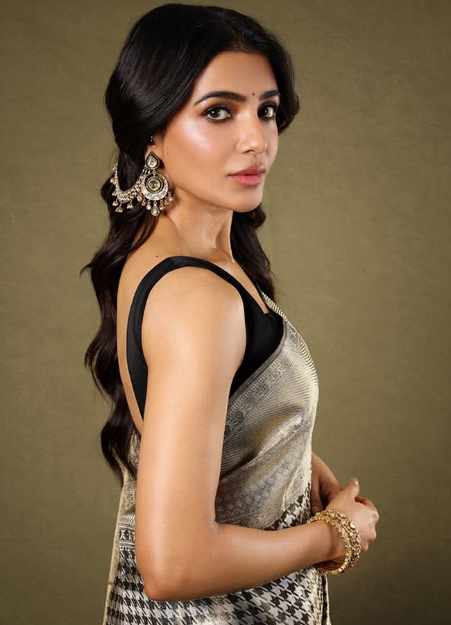 Samantha4.jpg 5