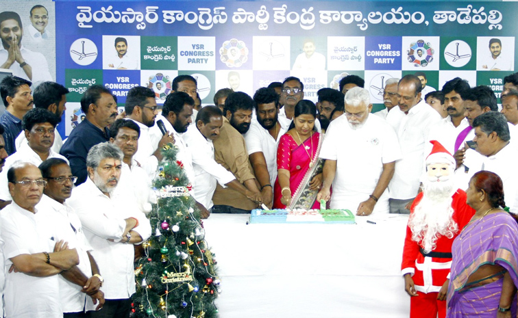 Christmas-Celebrations-6.jpg