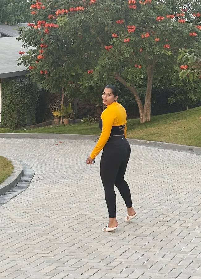 Kavya_20kalyanram11.jpg 12