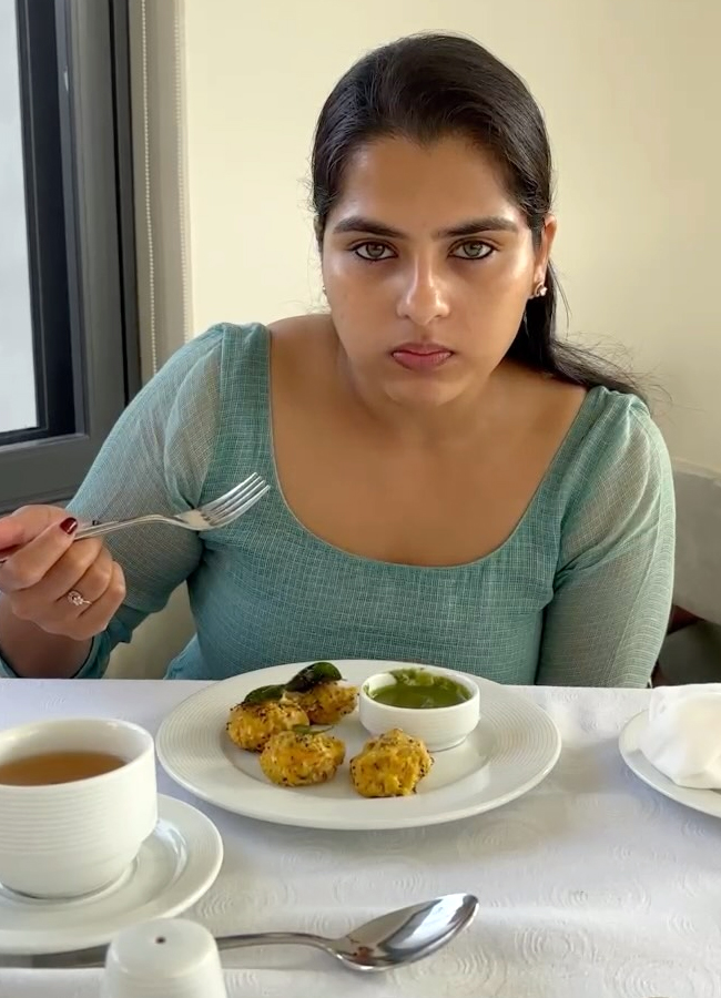 Kavya_20kalyanram5.jpg 6