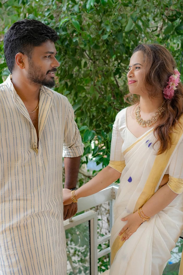 Sanju_20Samson_20wishes_20wife_20on_207th_20anniversary_20Special_20Photos_20_2814_29.jpg 15