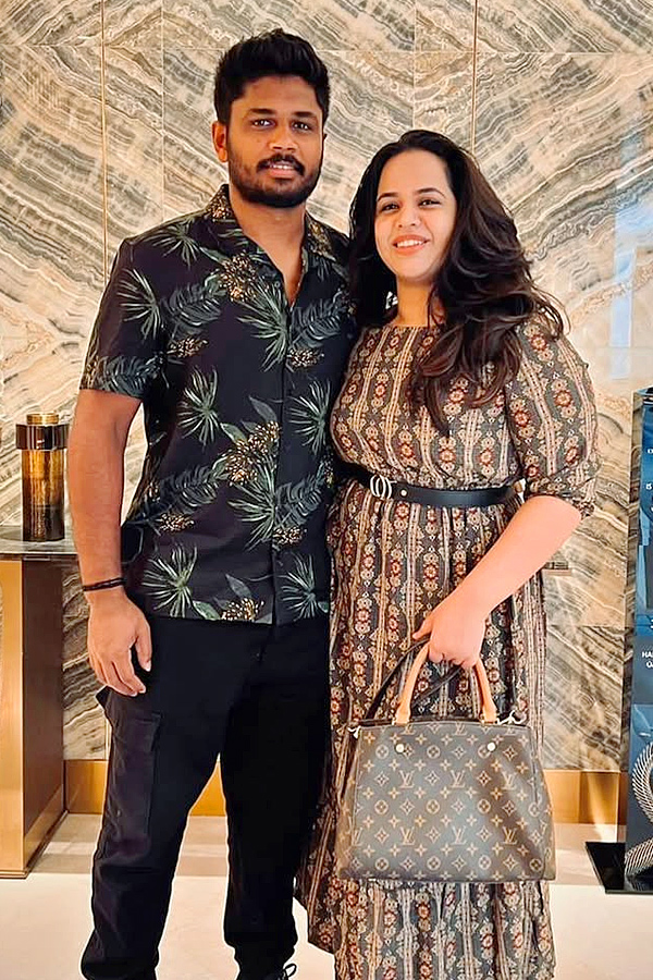 Sanju_20Samson_20wishes_20wife_20on_207th_20anniversary_20Special_20Photos_20_286_29.jpg 7