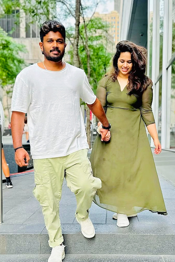 Sanju_20Samson_20wishes_20wife_20on_207th_20anniversary_20Special_20Photos_20_289_29.jpg 10