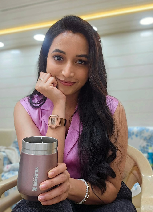Srinidhi_20shetty3.jpg 4