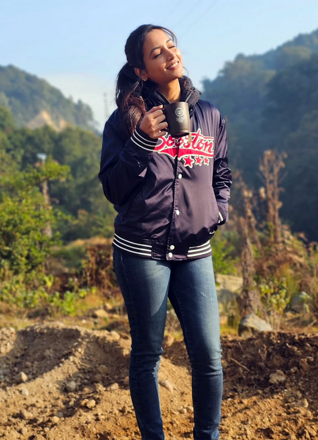 Srinidhi_20shetty8.jpg 9