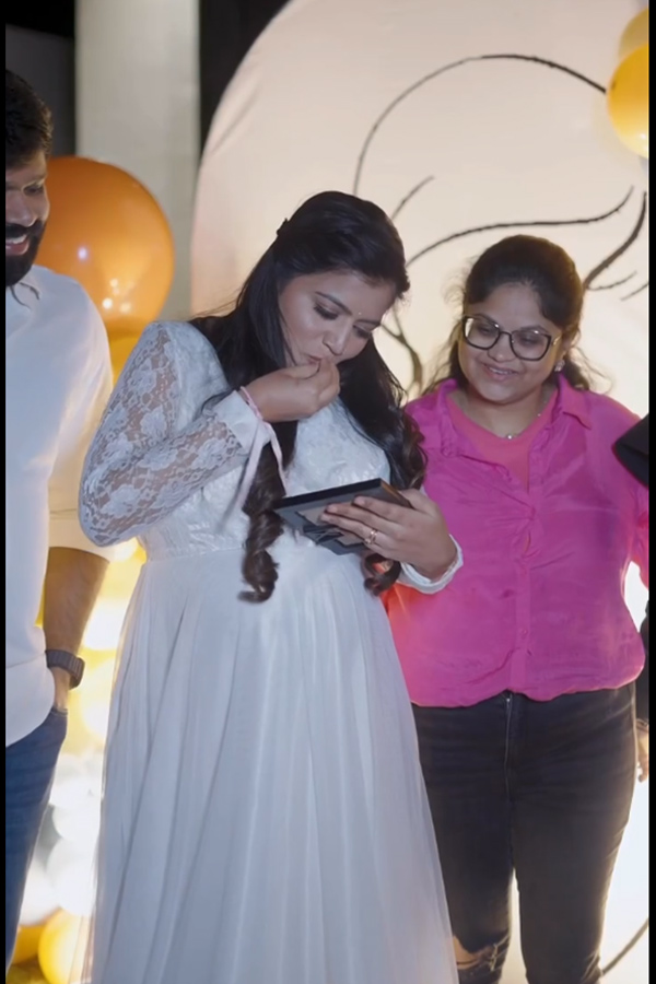 Bigg_20Boss_20Shivajyothi_20Hosts_20baby_20shower_20celebrations_20Photos_20_2823_29.jpg 18