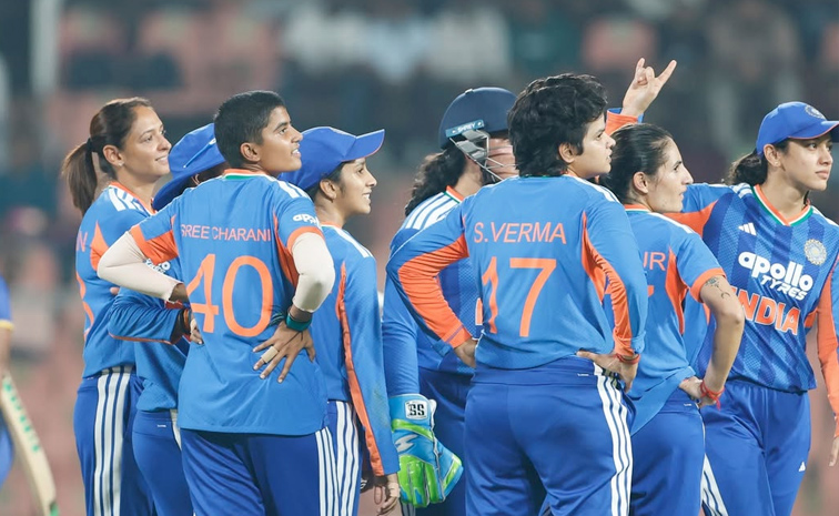 womenteamindia_0.jpg