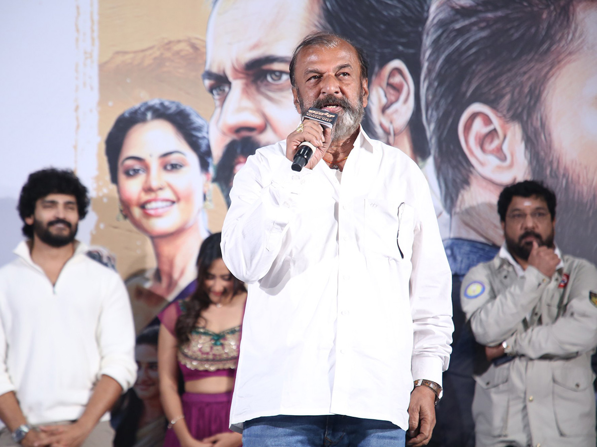 Actor_20Shivaji_20_20Dhandoraa_20Movie_20Success_20Meet_20Photo_20Gallery__20_2810_29.jpg 10