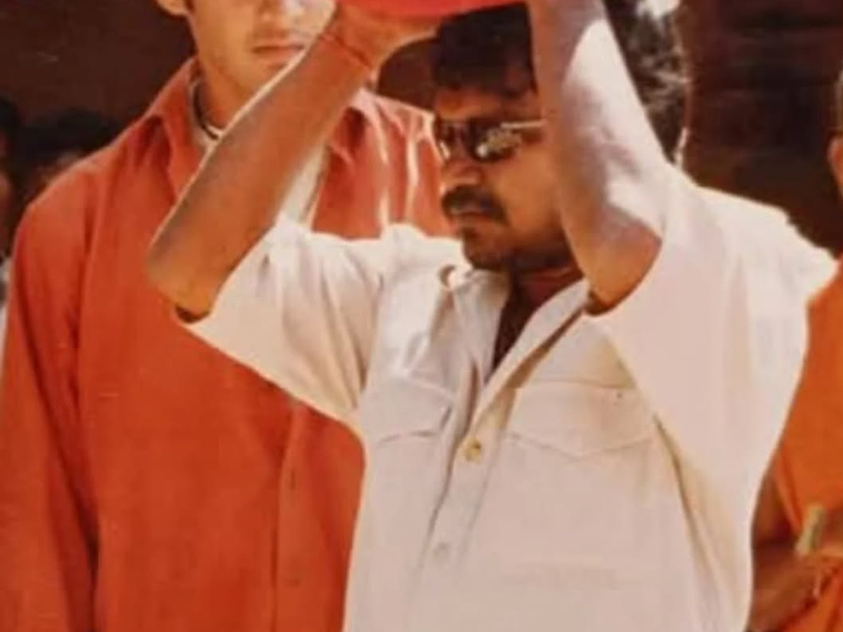 Mahesh_20Babu_20Murari_20climax_20scenes_20Making_20Stills_20Photos_20_282_29.jpg 4