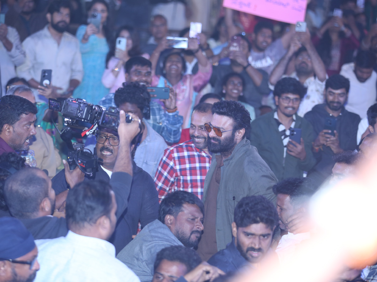 Rajasaab_20pre_20release_20event_20photos1.jpg 2