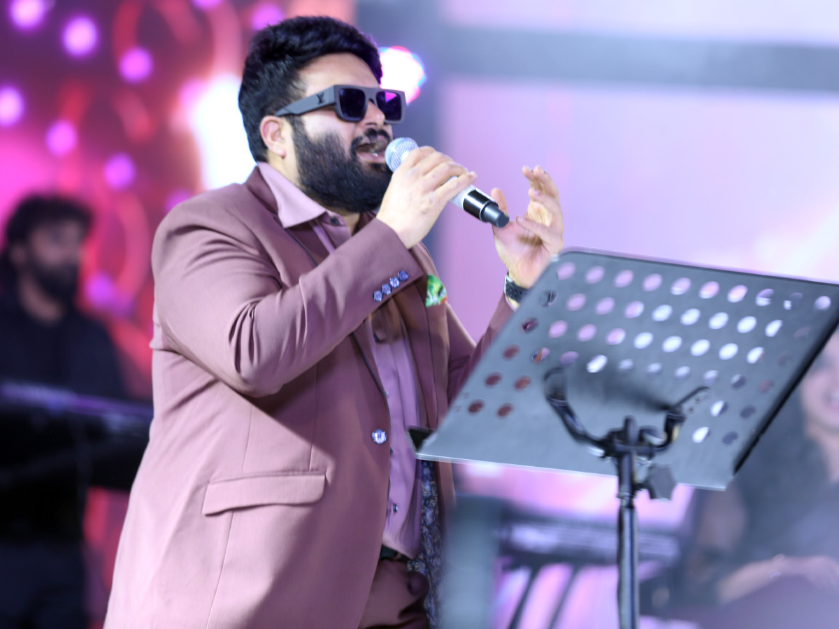 Rajasaab_20pre_20release_20event_20photos14.jpg 15
