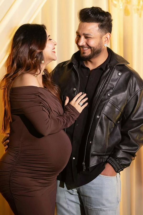 Sonarika_20Bhadoria_20celebrating_20Birthday_20with_20baby_20Bump_20Photos_20_2814_29.jpg 15