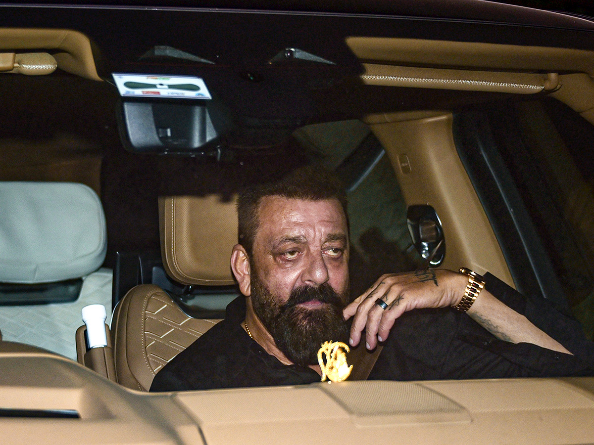 Salman_20Khan_2060th_20Birthday_20Celebration_20Viral_20Photos__20_2817_29.jpg 17