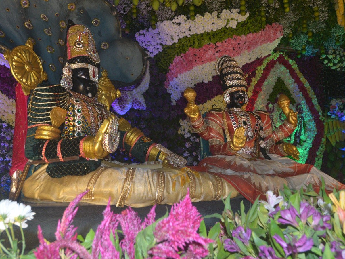 Tirumala_20Vaikunta_20Ekkadasi_20Decoration_20In_20Tirumala_20Photos_20_283_29.jpg 4