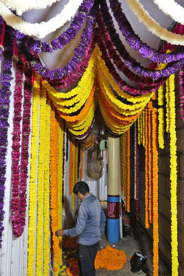 Tirumala_20Vaikunta_20Ekkadasi_20Decoration_20In_20Tirumala_20Photos_20_287_29_0.jpg 21