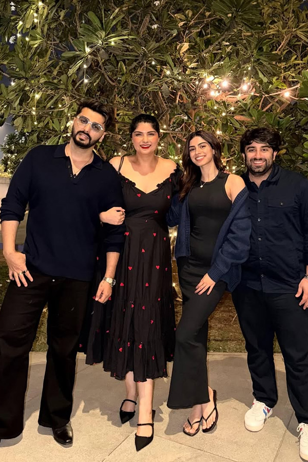 producer_20Boney_20Kapoor_20Daughter_20Anshula_20Kapoor_20celebrates_20Her_20birthday_20Photos_20_281_29.jpg 2