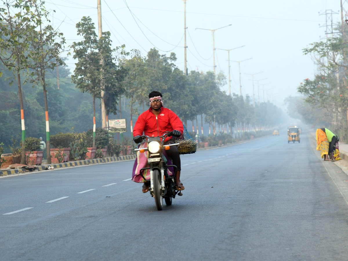 Cold_20Wave_20_20Dense_20Fog_20Envelops_20Hyderabad_20Photos__20_288_29.jpg 8
